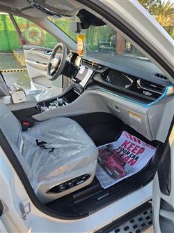 جیپ گراند شیرۆکی